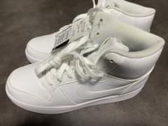 NIKE ナイキ スニーカーのサムネイル
