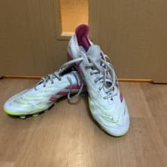adidas PREDATOR サッカースパイク ホワイト ピンク - メルカリ