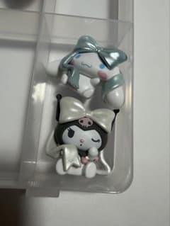 サンリオキャラクターズ フィギュア 2個セット　ガチャガチャ　リボンのサムネイル