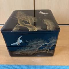松と鶴の絵柄 二段重箱 漆器 - メルカリ