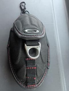 希少 00s OAKLEY オークリー ポーチ メタルロゴ Y2K - メルカリ