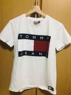 トミーヒルフィガー　ロゴTシャツのサムネイル