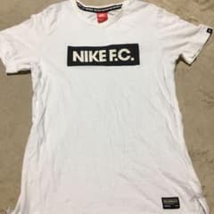 NIKE Tシャツのサムネイル