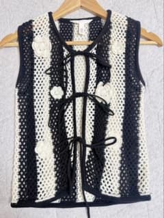 H&M クロシェ編み フラワーモチーフ ノースリーブベスト XSのサムネイル