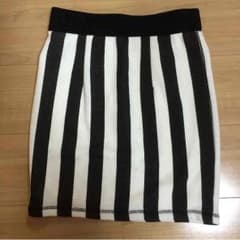 E hyphen☆新品☆ストライプスカートのサムネイル