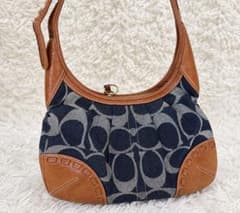 【美品】COACH ショルダーバッグ y2k シグネチャー デニム　12746のサムネイル