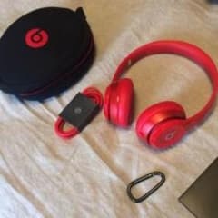 beats solo ヘッドホンのサムネイル