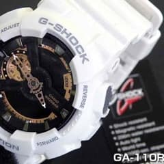 美品 CASIO G-SHOCK GA-110RG-7A 海外モデル 白のサムネイル
