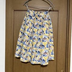 Té chichi 花柄 フレアスカート Mサイズのサムネイル