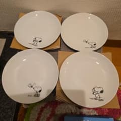 新品・未使用　スヌーピーペアプレート　4枚セット　LAWSONコラボのサムネイル