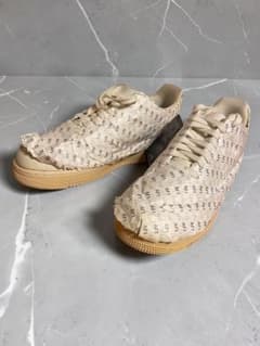 【大特価価格】‼️Nike Air Force 1 ベージュ 28.0cmのサムネイル