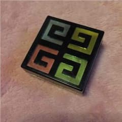 tee様専用☆GIVENCHY アイシャドウのサムネイル