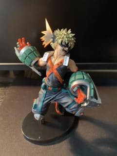 爆豪勝己　フィギュアのサムネイル