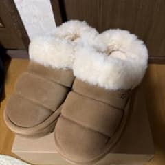【新品未使用】UGG ムートンブーツ チェスナット Tazzlita 23cmのサムネイル
