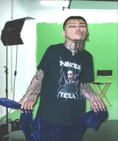 ニコラ・テスラT Dogs Book付き kohh 千葉雄喜着用 - メルカリ