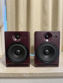 m55969635984_1.jpg?1739081393