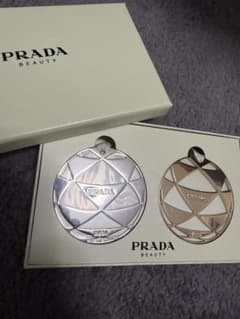 PRADA BEAUTY メタルキーホルダーセットのサムネイル