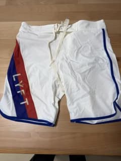 LYFT ホワイトショートパンツ Mサイズ - メルカリ