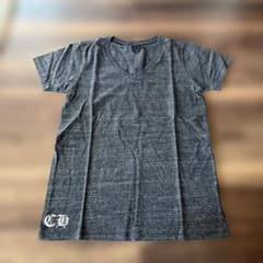 CHROME HEARTS ダークグレー Vネック Tシャツ CHロゴ - メルカリ