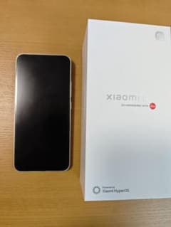 Xiaomi15 256GB　グリーン　ケース2つ付き　国内版のサムネイル