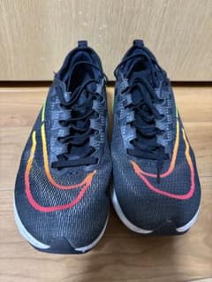 NIKE ランニングシューズ ブラック グラデーション25.5のサムネイル