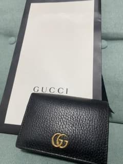 GUCCI 二つ折り財布【美品】のサムネイル