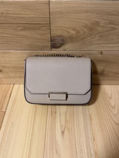 CHARLES & KEITHのサムネイル