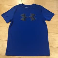 アンダーアーマー Tシャツ　160のサムネイル