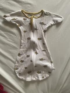コットンメッシュスワドル レモン柄 新生児〜生後3ヶ月向けのサムネイル