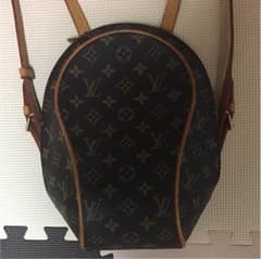 ルイヴィトン LV リュックのサムネイル