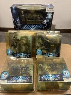【全て未開封】マクファーレン AVP フィギュア 全5種フルコンプリートセットのサムネイル