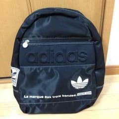adidasリュックのサムネイル