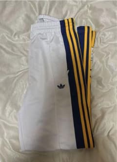 adidasパンツのサムネイル