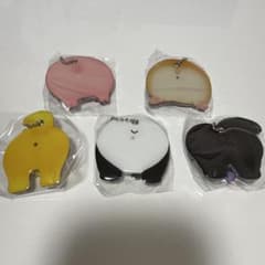 シープラ限定 ぷりっけつ ちらり見スライドミラーチャーム ガチャガチャのサムネイル