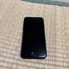 ジャンク品　Apple iPhone7 128GB ブラックのサムネイル
