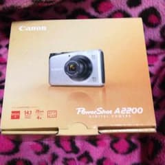 新品デジカメのサムネイル