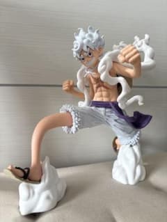 ワンピース ルフィ ギア5 フィギュアのサムネイル