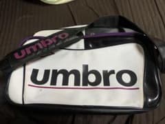 umbro エナメルバッグのサムネイル