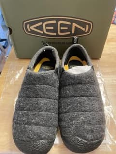 KEEN HOWSER II レディース フェルト スリッポン 23cmのサムネイル