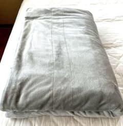 ニトリ　重い毛布(5.5kg)　シングルのサムネイル