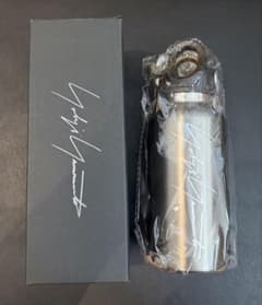 新品未使用Yohji Yamamoto 水筒　シルバー　非売品 新品未使用Yohji Yamamoto 水筒 シルバー 非売品 - メルカリ