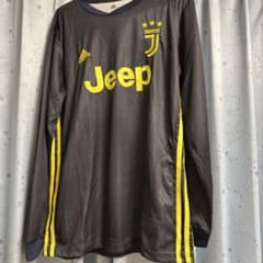 Juventus 長袖シャツ adidasとショートパンツのサムネイル