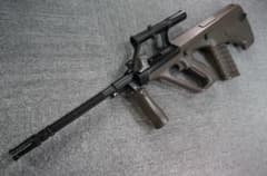 東京マルイ ステアー AUG ミリタリー 初速92m/s カスタム品 ①のサムネイル