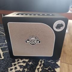 mooer Hornet BLACK　Bluetooth対応小型ギターアンプのサムネイル