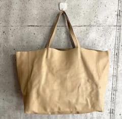今月限定値下げ！正規品 セリーヌ ロゴ ホリゾンタルカバ トートバッグ 