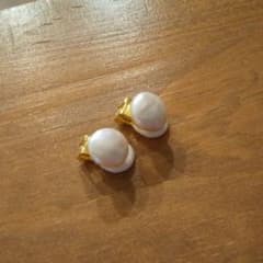 美品☆バロックパール イヤリングのサムネイル