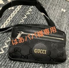 GUCCI　ボディバッグ　ショルダーバッグのサムネイル
