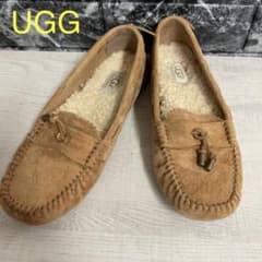 UGG モカシン ミネトンカ アグ - メルカリ