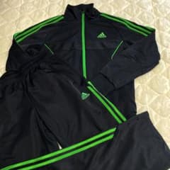 ❤️adidasジャージ上下セット。のサムネイル