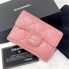 最高級✨CHANEL 三つ折り キャビアスキン　マトラッセ　ピンク　ココマークのサムネイル